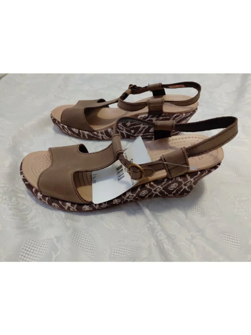 Crocs Womens A Leigh Ikat Wedge Brown Tan Wedge Sandlas Size 9 NWT